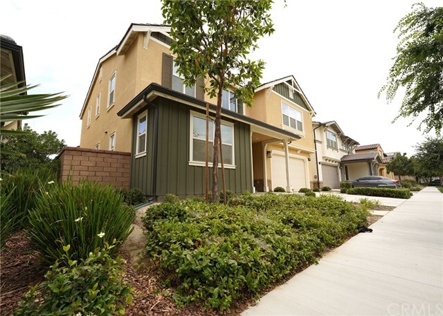 Building Photo - 3211 E Artessa Way