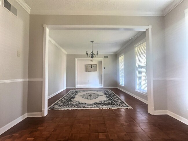 Foto del edificio - 335 Alexander Cove