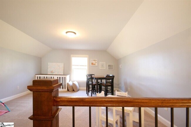 Building Photo - 38 CrossLand Way
