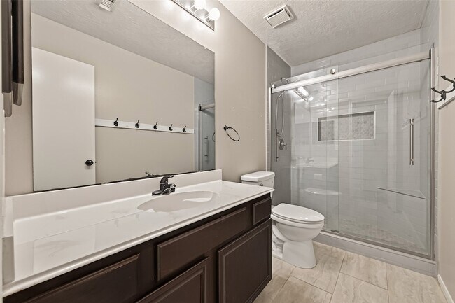 Foto del edificio - 22619 Old Church Ln