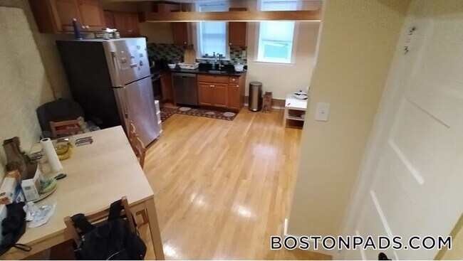 Foto del edificio - 156 Magazine St