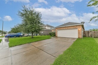 Building Photo - 3107 Braepark Ct