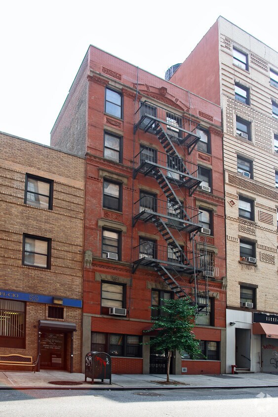 Building Photo - 151 E 26th St