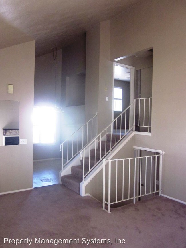 Building Photo - 3 br, 2 bath House - 4104 S. Eastern Park Ln.