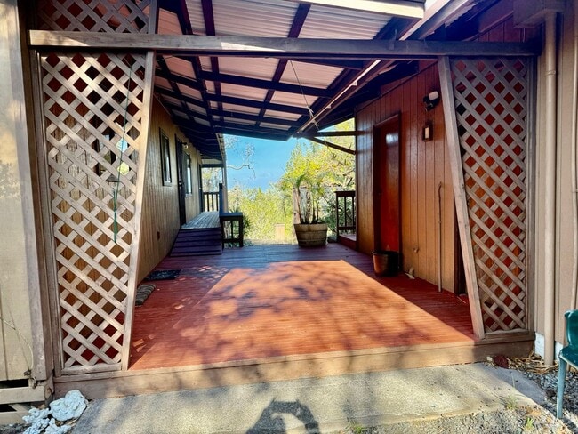 Building Photo - Experience comfort in this charming 3 bed, 2 bath rental home with a wood-burning stove, sunken j...