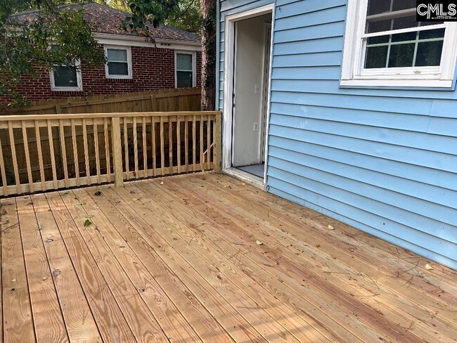 Foto del edificio - 612 S Beltline Blvd