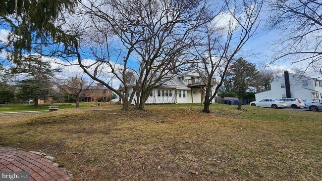 Foto del edificio - 500 Whitney Ave