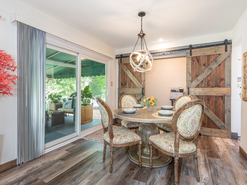 Foto principal - 8340 Meadow Lakes Dr