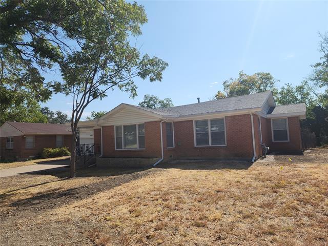 Building Photo - 4901 Trail Lake Dr