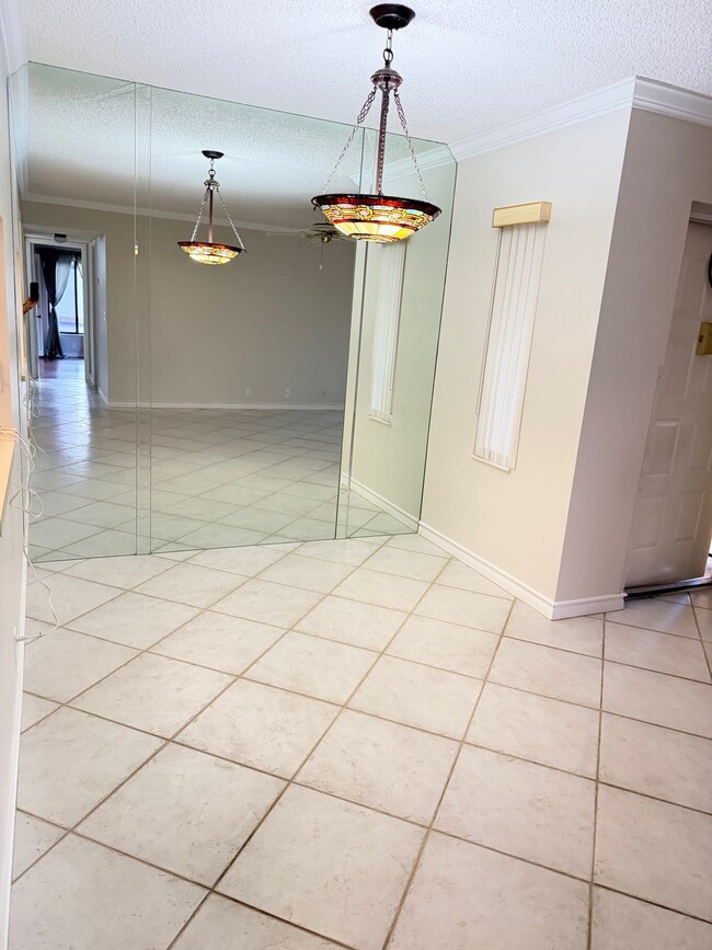 Foto del edificio - 802 Sky Pine Way