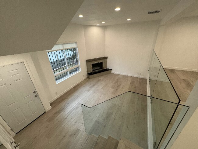 Foto del edificio - 431 N Alhambra Ave