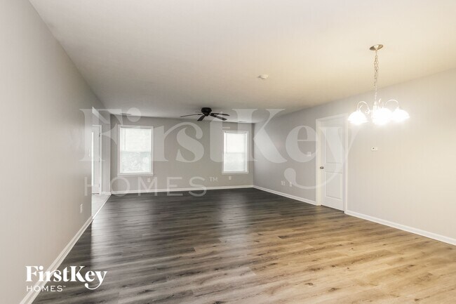 Foto del edificio - 5602 Wild Horse Dr