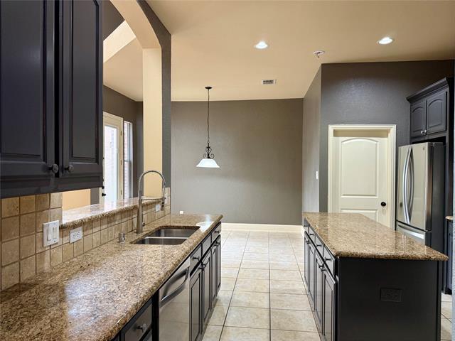 Building Photo - 9576 Ironwood Dr