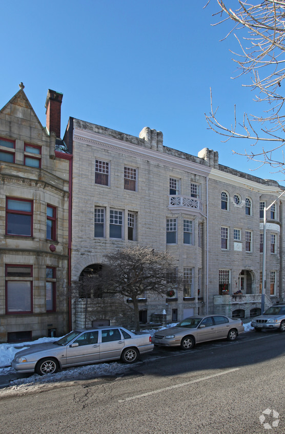 Building Photo - Bolton Hill