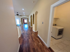 Building Photo - 4701 Tina Dr