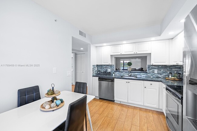 Foto del edificio - 550 SW 138th Ave