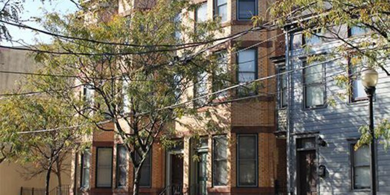 Primary Photo - 242 E Hanover St