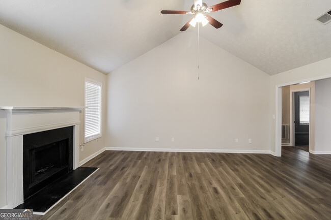 Building Photo - 2372 Benson Ridge