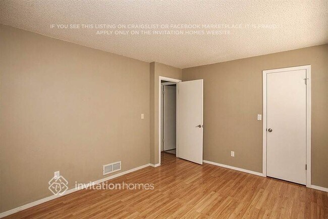 Foto del edificio - 4742 Malaya St