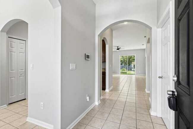 Foto del edificio - 6941 Morse Oaks Dr