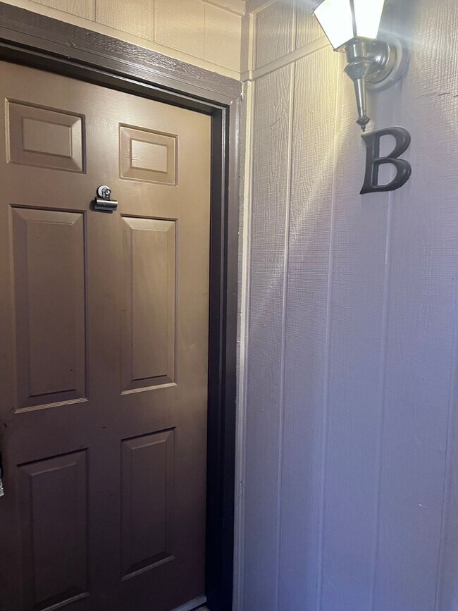 Foto del edificio - 127 W 45th St