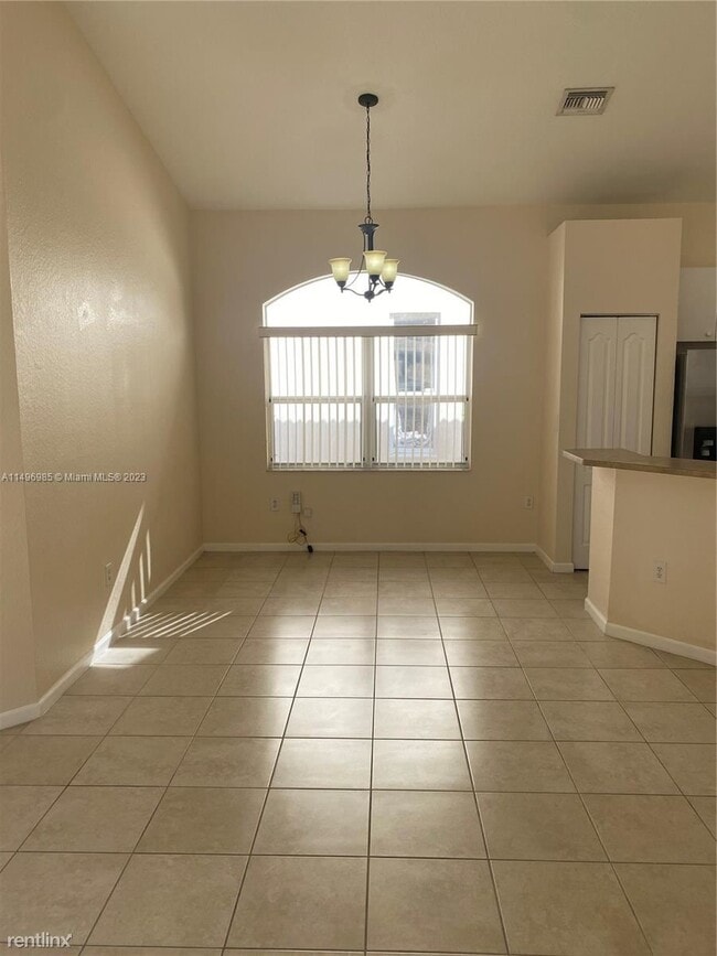 Building Photo - 3 br, 2 bath House - 984 NE 37th Ave