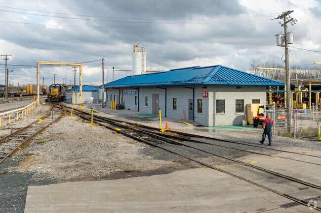 The CSX Railyard Locomotive Shop maintains locomotives for efficient freight transport.