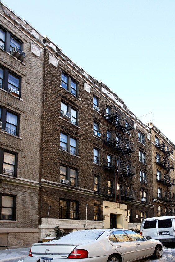 Foto del edificio - 562 W 189th St