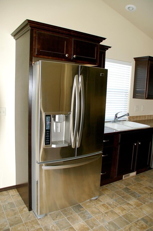 Foto del edificio - 902 Fawn Cir