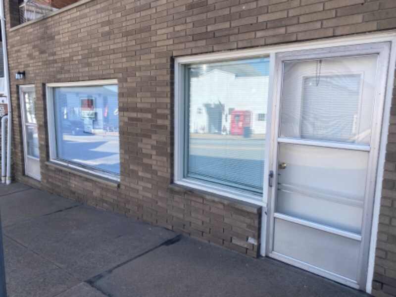 Foto principal - 429 W Main St