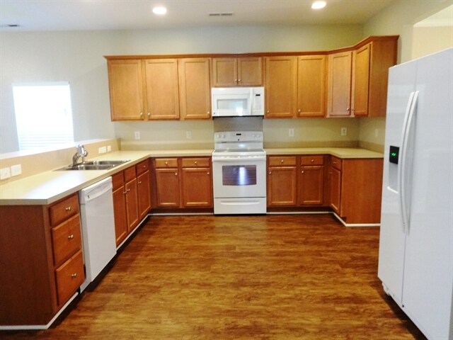 Building Photo - 118 Cannonsmill Ln