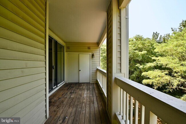 Foto del edificio - 6854 Brindle Heath Way