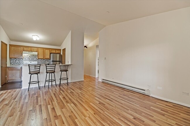 Building Photo - 1352 Cunat Ct