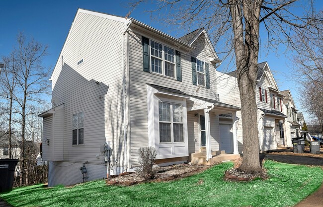 Foto del edificio - 21749 Tottenham Hale Ct