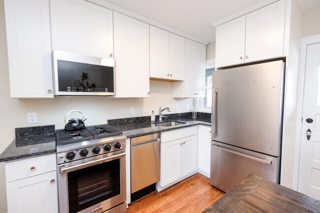 Estudio A - Glendale Flats