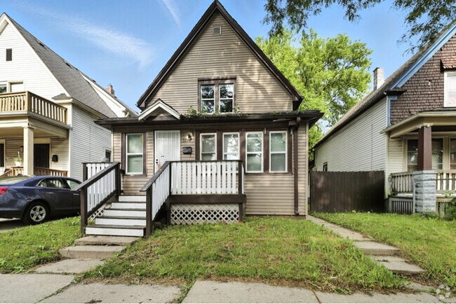 Building Photo - 3244 N 1st St