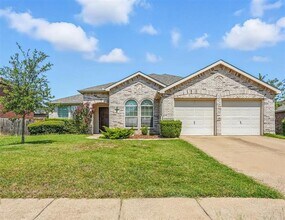 Building Photo - 122 Hackberry Trail