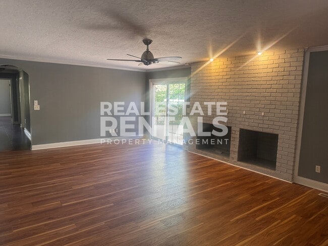 Foto del edificio - 514 Country Club Pl