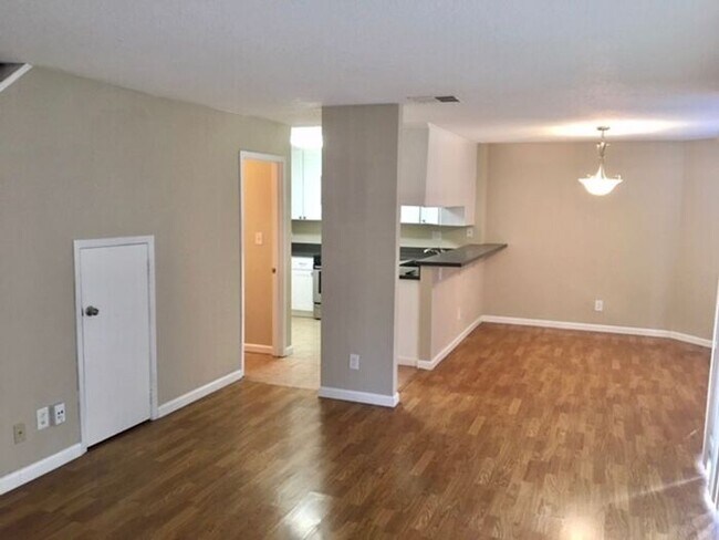 Building Photo - 3513 Dameron Pl