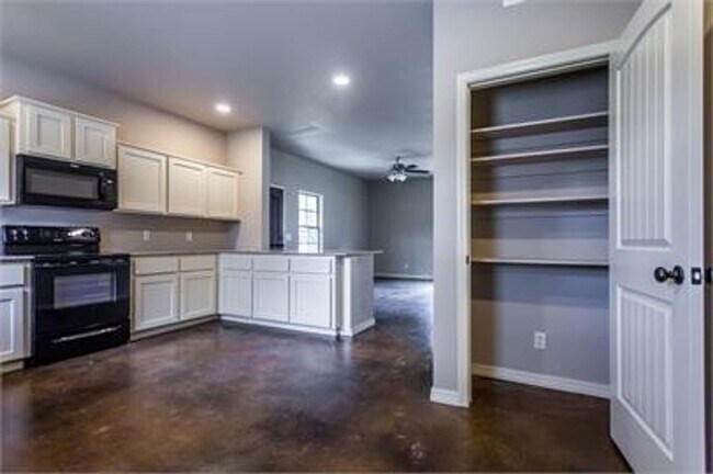 Foto del edificio - 4114 N 54th St