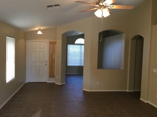 Foto del edificio - 8509 W Ross Avenue