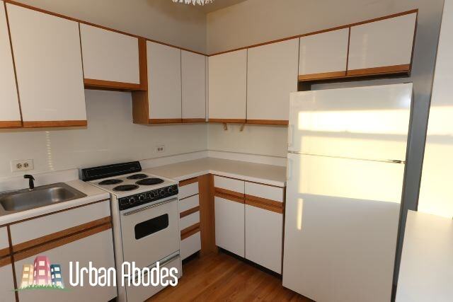 Foto del edificio - 645 W Barry Ave