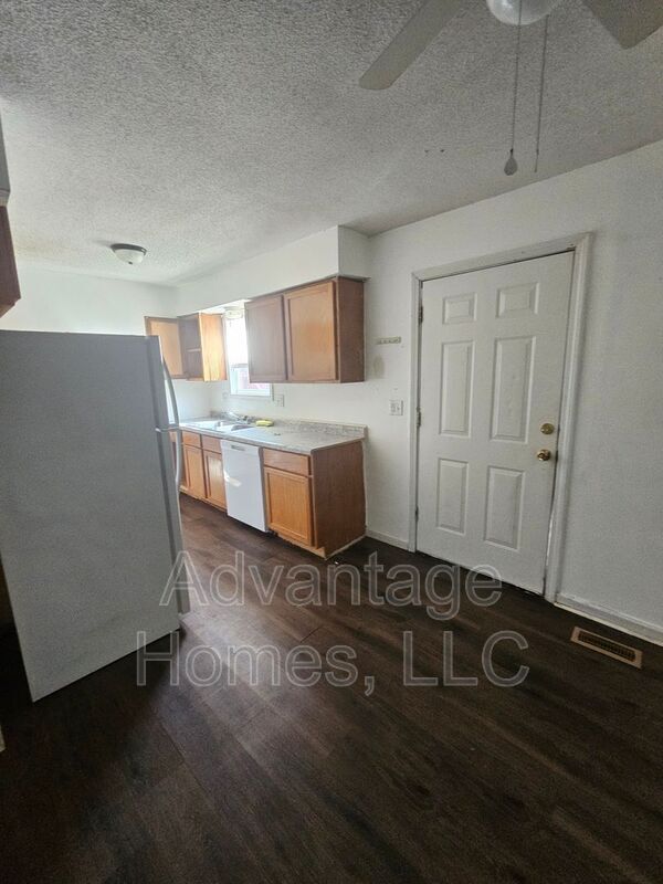 Foto del edificio - 715 N 70th Terrace