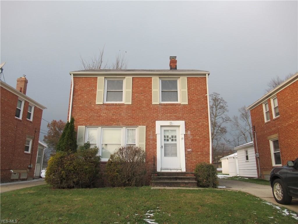 39 Eldred Ave, Bedford, OH 44146 House for Rent in Bedford, OH