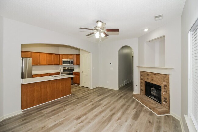 Foto del edificio - 1254 Carlton Ridge Dr