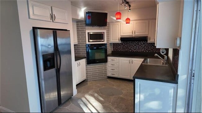 Foto del edificio - 600 NW 38th Ct