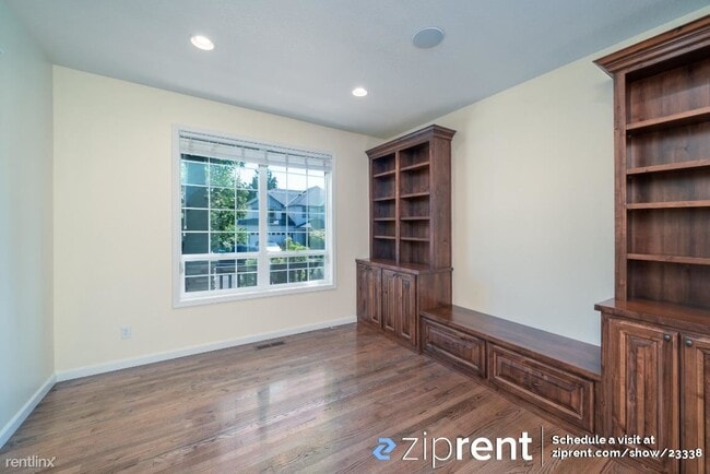 Foto del edificio - 5 br, 4 bath House - 3615 NW Lansbrook Ter...