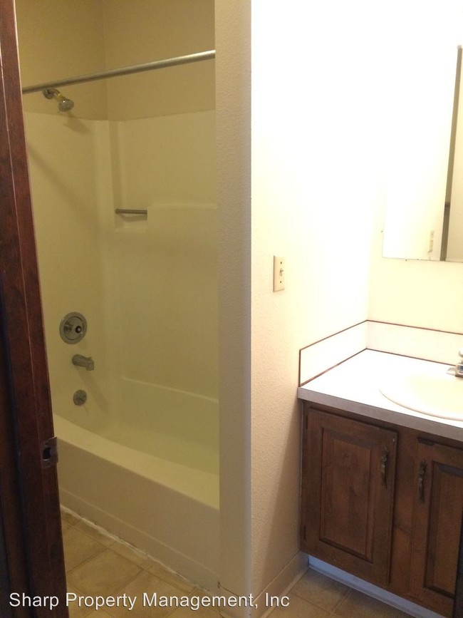 Foto del edificio - 3 br, 2 bath House - 1550 32nd Ave