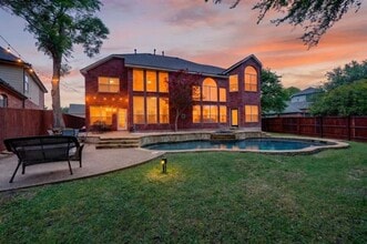 Building Photo - 8310 Sawgrass Ln