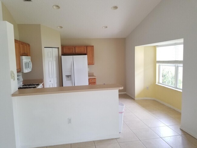 Building Photo - 538 SW Indian Key Dr